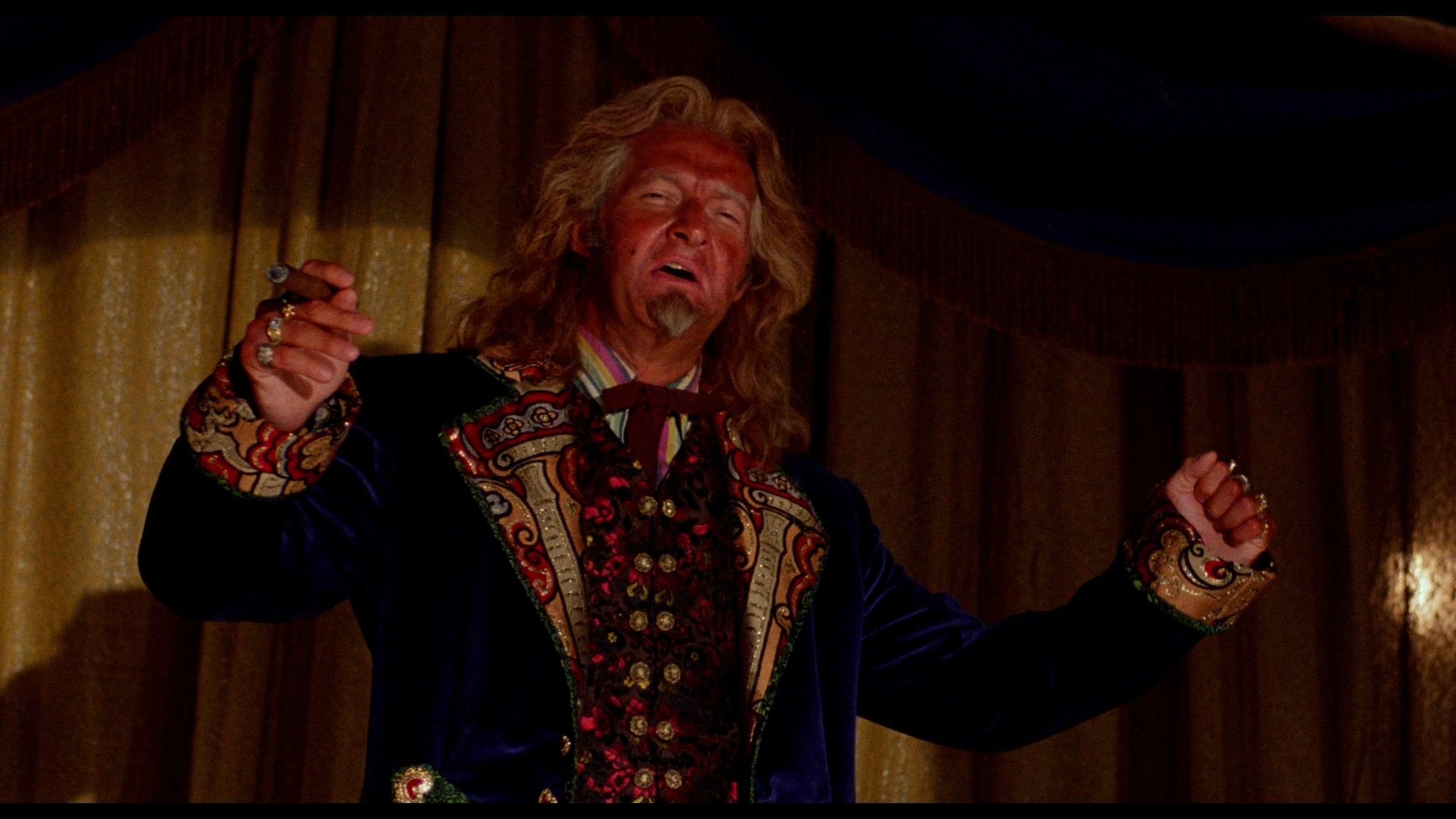 Still from Freaked (1993) 4K & 2 Blu-ray Collector's Edition